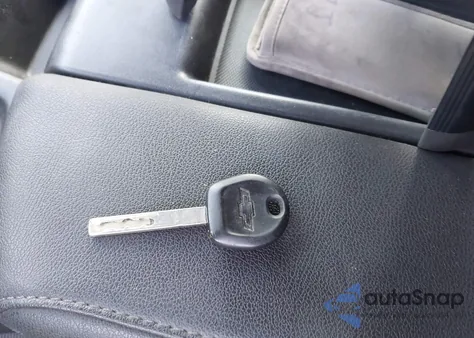 2021 Chevrolet Silverado 1500 4Wd Short Bed Custom from USA, damaged, VIN 3GCPYBEH9MG145380